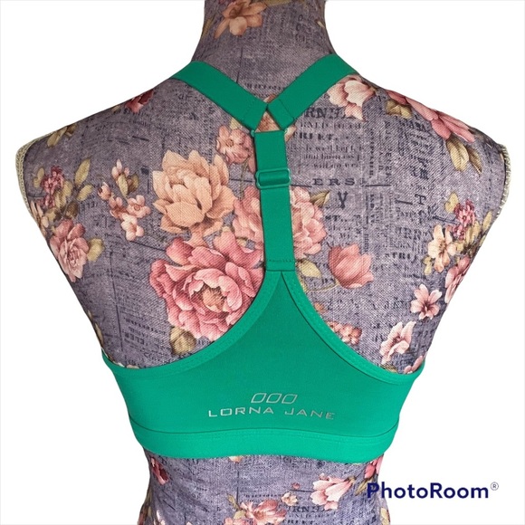 Lorna Jane hydrate net layered sports bra in neon jade. Size S - Picture 5 of 16